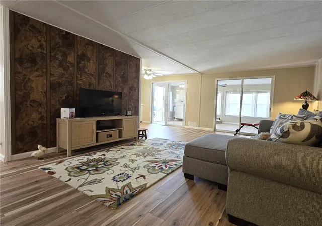Photo 3 of Manufactured home for sale at 6710 36th Avenue E #145, Palmetto, FL 34221 | MLS# A4687390 | Listing updated on 2026-09-27