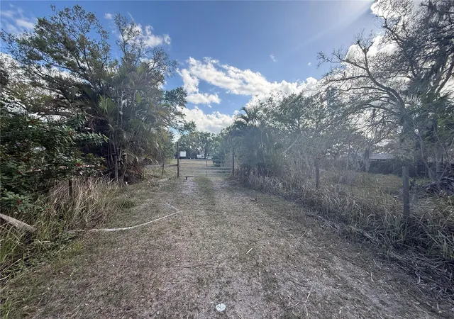 12th image of 11959 Moccasin Wallow Rd, Parrish, FL 34219 | MLS# A4687396
