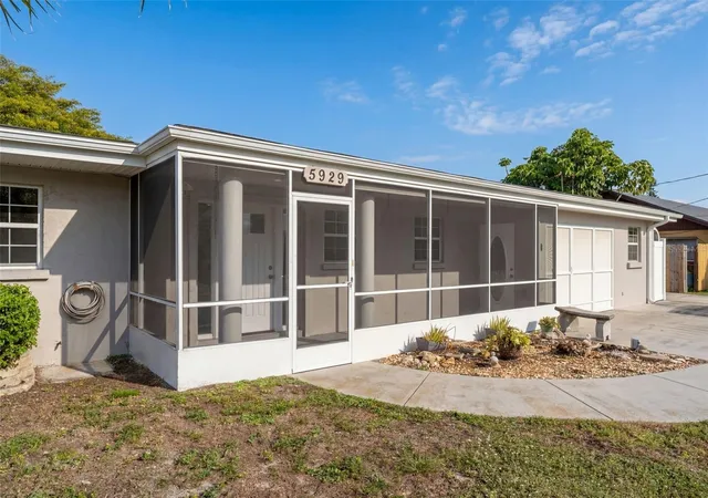 Photo 1 of Single family home for sale at 5929 Murdock Ave, Sarasota, FL 34231 | MLS# A4687404 | Listing updated on 2026-09-16