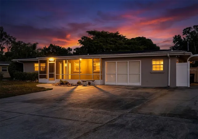 Photo 2 of Single family home for sale at 5929 Murdock Ave, Sarasota, FL 34231 | MLS# A4687404 | Listing updated on 2026-09-16