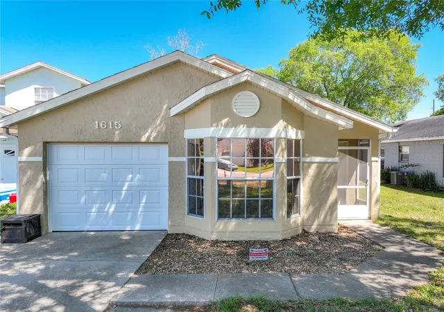 Homes for sale in Apopka, FL | 1615 Callie Ct, Apopka, FL 32703 | MLS# O6393365