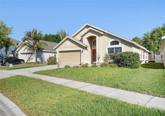 Photo 3 of Sale Pending at 5457 Los Palma Vista Dr, Orlando, FL 32837 | MLS# O6393438 | Listing updated on 2026-04-17