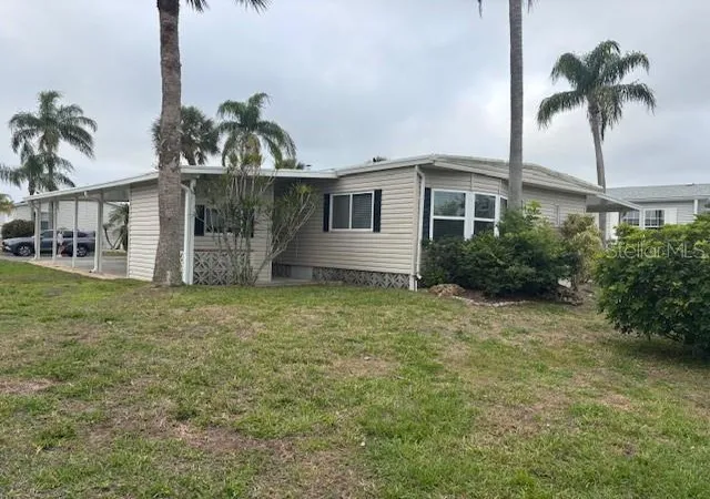 Photo 4 of Manufactured home for sale at 2100 Kings Hwy #781, Punta Gorda, FL 33980 | MLS# C7523900 | Listing updated on 2026-10-05