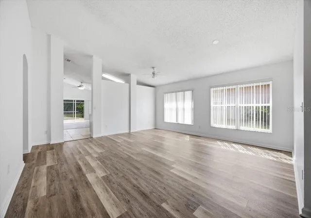 5th image of 15702 Bay Vista Dr, Clermont, FL 34714 | MLS# G5110077