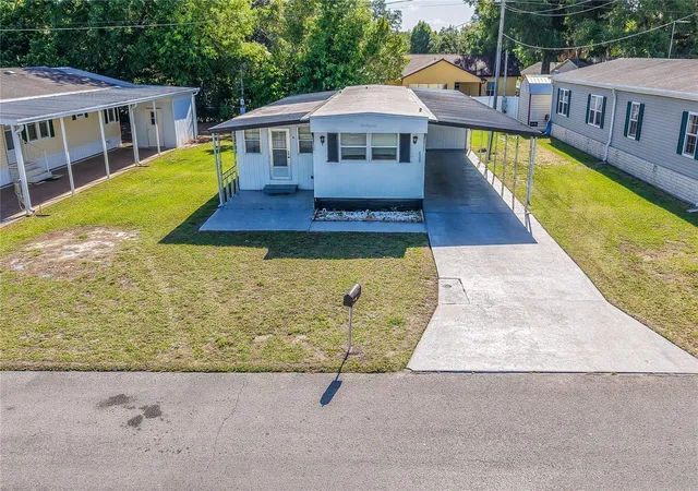 Photo 2 of Manufactured home for sale at 5330 Betmar Dr, Zephyrhills, FL 33542 | MLS# TB8490311 | Listing updated on 2026-10-05