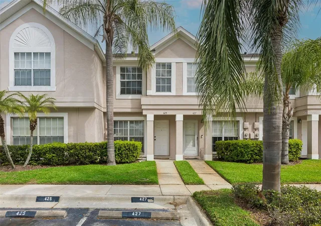 Photo 2 of Townhouse for sale at 425 Kensington Lake Cir, Brandon, FL 33511 | MLS# TB8490338 | Listing updated on 2026-09-26