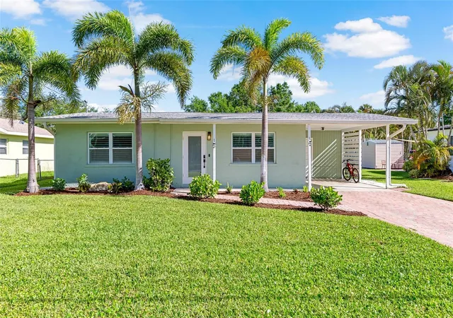 Homes for sale in Palmetto, FL | 1816 7th St W, Palmetto, FL 34221 | MLS# TB8490408