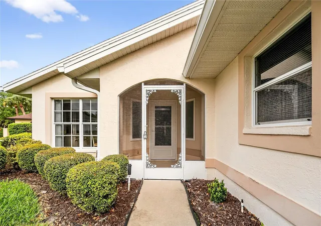 3rd image of 4436 Fern Dr #5, Bradenton, FL 34208 | MLS# A4687485