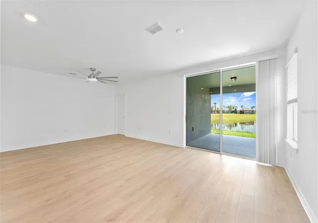 5th image of 3033 Windswept Wy, Wildwood, FL 34785 | MLS# TB8490418