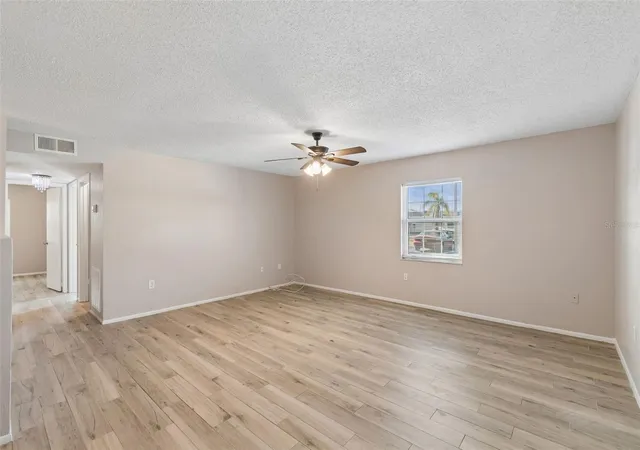 5th image of 4335 Aegean Dr, Tampa, FL 33611