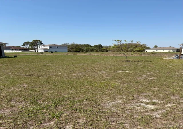 Photo 4 of Single family home for sale at 1939 Manatee Dr, Kissimmee, FL 34759 | MLS# S5146491 | Listing updated on 2026-09-30