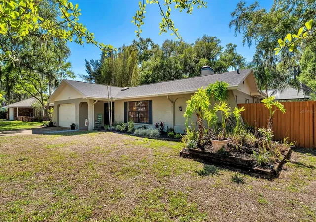 Photo 2 of Single family home for sale at 6321 Fern Ln, Lakeland, FL 33813 | MLS# L4960588 | Listing updated on 2026-09-17