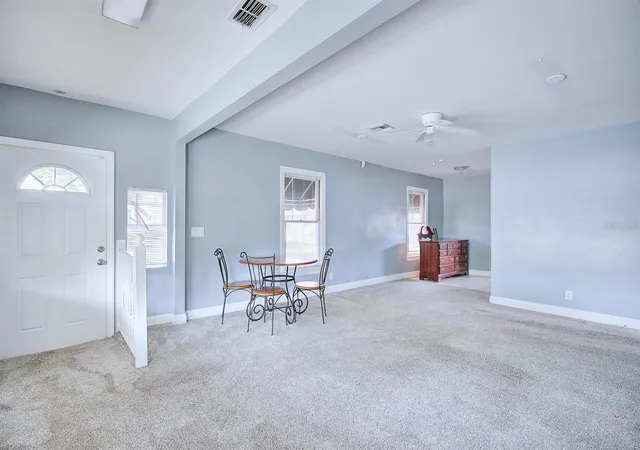 4th image of 121 Bates Ave Se, Winter Haven, FL 33880 | MLS# OM721475