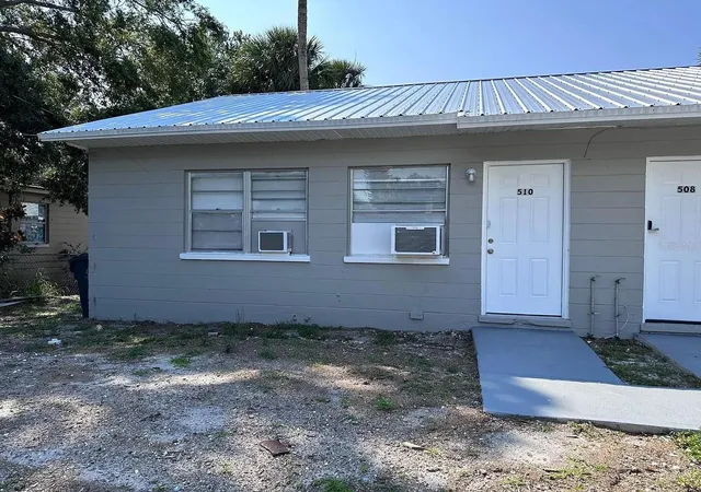 3rd image of 508 Booker St, Titusville, FL 32780 | MLS# V4948105