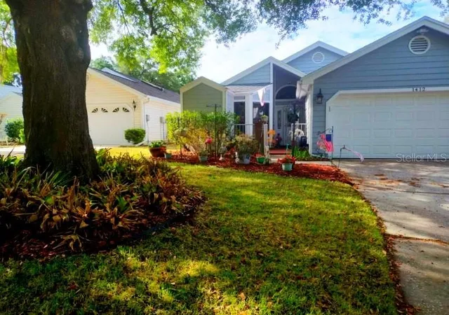 Photo 2 of Sale Pending at 1412 Walden Oaks Pl, Plant City, FL 33563 | MLS# TB8490489 | Listing updated on 2026-09-04