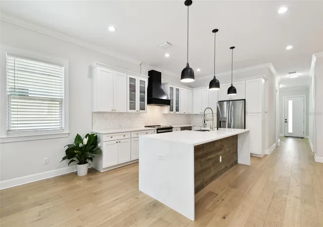Photo 3 of Single family home for sale at 3106 W Cherokee Ave, Tampa, FL 33611 | MLS# TB8490502 | Listing updated on 2026-09-19