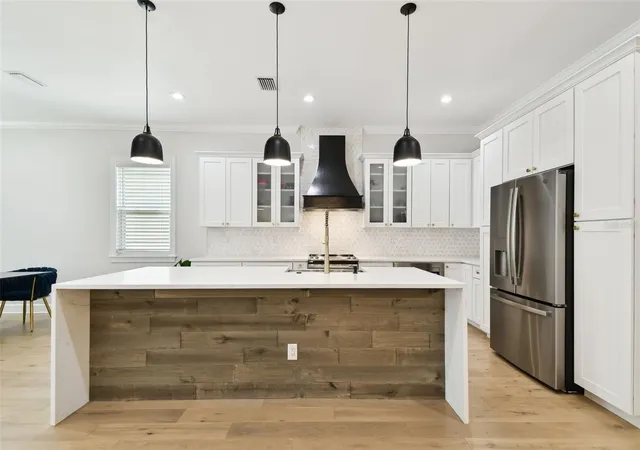 Photo 4 of Single family home for sale at 3106 W Cherokee Ave, Tampa, FL 33611 | MLS# TB8490502 | Listing updated on 2026-09-19