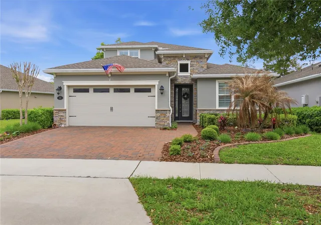 image of 261 Old Moss Cir, Deland, FL 32724 | MLS# V4948109