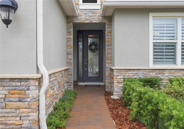 image of 261 Old Moss Cir, Deland, FL 32724 | MLS# V4948109