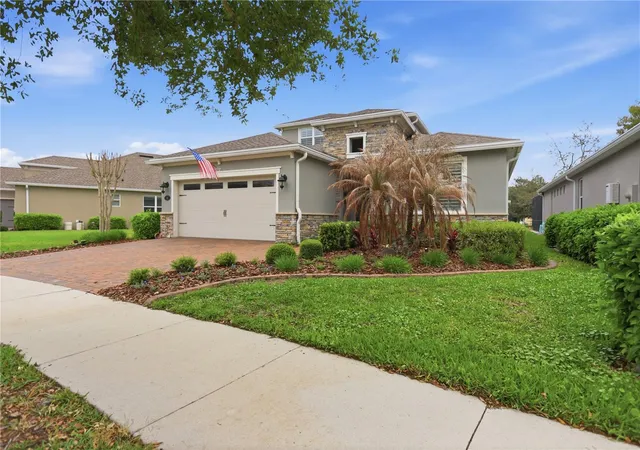 image of 261 Old Moss Cir, Deland, FL 32724 | MLS# V4948109