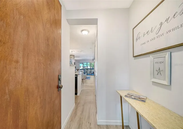 Listing Photo 4 - Condo for sale in building located at 1249 Dockside Pl, SARASOTA, FL 34242 - Unit #110