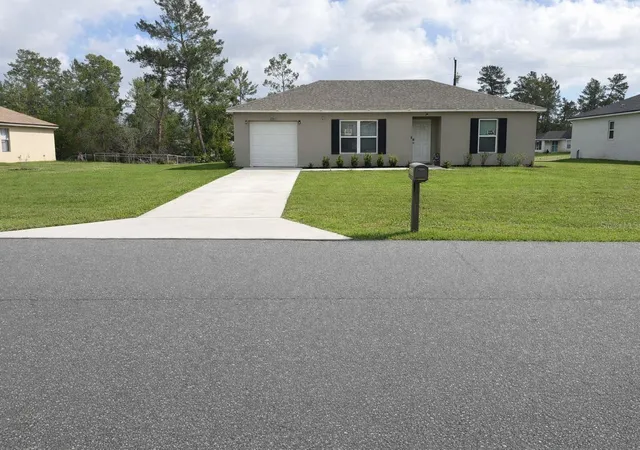 Photo 1 of Single family home for sale at 17103 Sw 22nd Terrace Rd, Ocala, FL 34473 | MLS# OM721487 | Listing updated on 2026-08-12