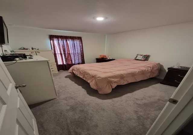 Photo 5 of Single family home for sale at 17103 SW 22nd Terrace Rd, Ocala, FL 34473 | MLS# OM721487 | Listing updated on 2026-08-12