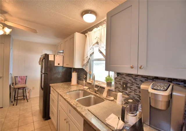 Photo 4 of Manufactured home for sale at 4918 Rosewood St, Winter Haven, FL 33880 | MLS# P4938247 | Listing updated on 2026-09-15