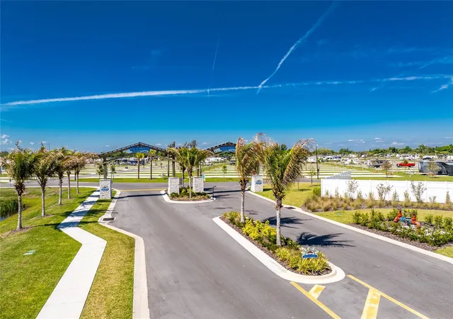 2nd image of 443 Horizon Rd, Punta Gorda, FL 33982 | MLS# N6143607