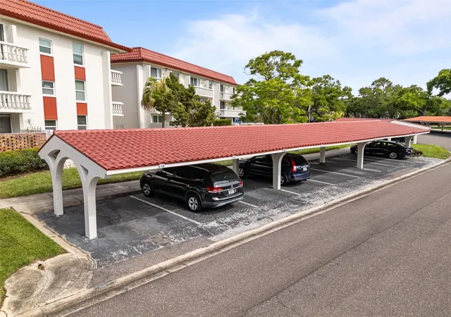 Homes for sale in Clearwater, FL | 1009 Pearce Dr #206, Clearwater, FL 33764 | MLS# TB8490594