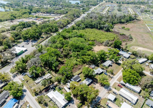 4th image of 1120 Northwood Dr, Seffner, FL 33584 | MLS# TB8490653