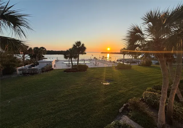 Homes for sale in Longboat Key, FL | 605 Sutton Pl #201, Longboat Key, FL 34228 | MLS# A4687586