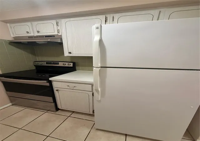 Photo 5 of Condo for sale at 4244 Sheldon Pl #4244, New Port Richey, FL 34652 | MLS# W7884246 | Listing updated on 2026-06-23