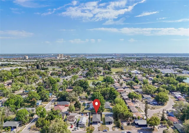 Homes for sale in Palmetto, FL | 321 21st St W, Palmetto, FL 34221 | MLS# TB8490686