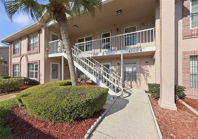 3rd image of 4833 Myrtle Oak Dr, NEW PORT RICHEY, FL 34653