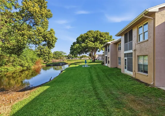 2nd image of 4833 Myrtle Oak Dr, NEW PORT RICHEY, FL 34653