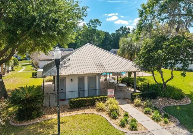 62nd image of 2064 Se 37th Court Cir, Ocala, FL 34471 | MLS# OM721528