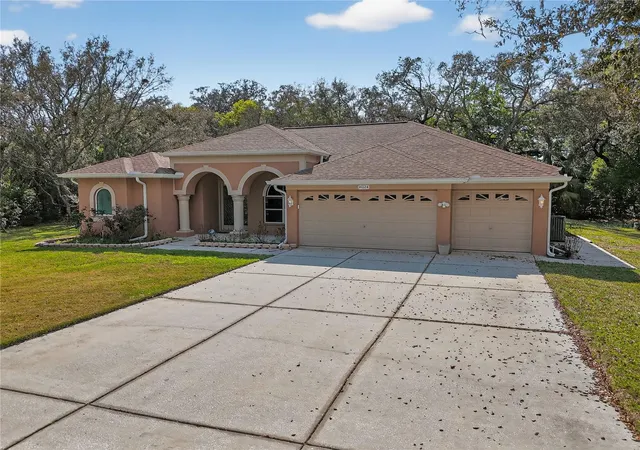 Photo 4 of Single family home for sale at 14024 Warm Springs Ct, Hudson, FL 34667 | MLS# W7884251 | Listing updated on 2026-08-23