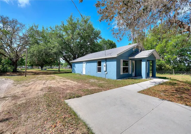 Photo 3 of Single family home for sale at 3443 County Rd 557a, Polk City, FL 33868 | MLS# R4910944 | Listing updated on 2026-03-30