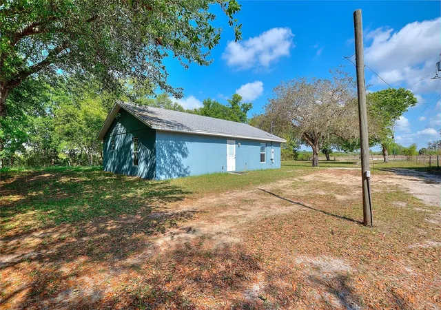 Photo 4 of Single family home for sale at 3443 County Rd 557a, Polk City, FL 33868 | MLS# R4910944 | Listing updated on 2026-03-30