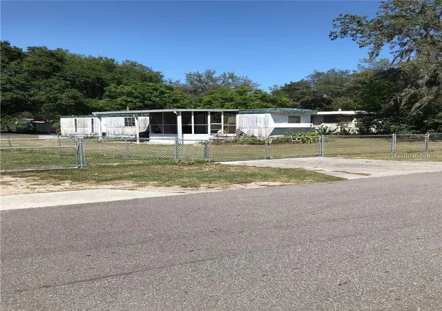 2nd image of 274 Sunset Blvd, Polk City, FL 33868 | MLS# TB8490743