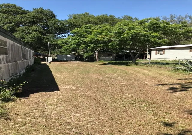 Photo 4 of Manufactured home for sale at 274 Sunset Blvd, Polk City, FL 33868 | MLS# TB8490743 | Listing updated on 2026-05-17