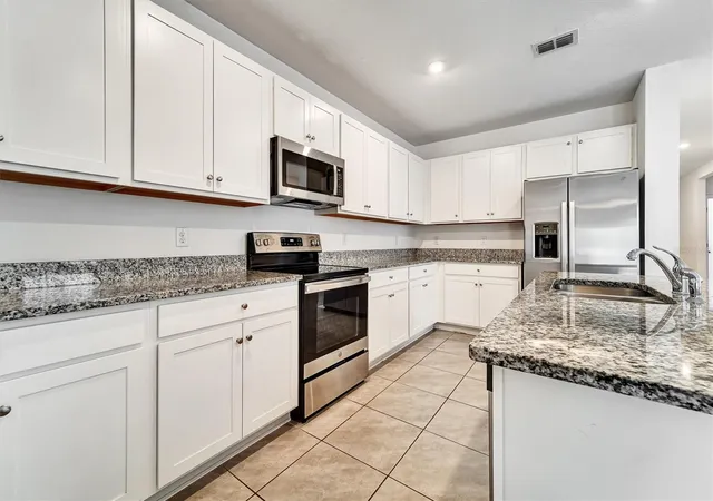 Photo 3 of Single family home for sale at 6963 Shelby Lynn Way, Zephyrhills, FL 33542 | MLS# TB8490771 | Listing updated on 2026-10-08