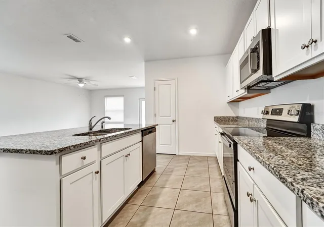 Photo 4 of Single family home for sale at 6963 Shelby Lynn Way, Zephyrhills, FL 33542 | MLS# TB8490771 | Listing updated on 2026-10-08
