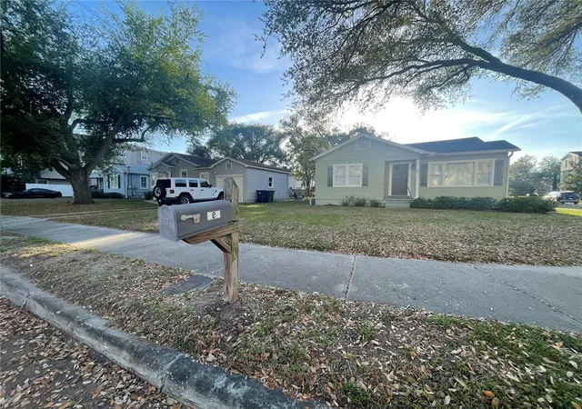 1st image of 301 S Audubon Ave, Tampa, FL 33609 | MLS# TB8490790