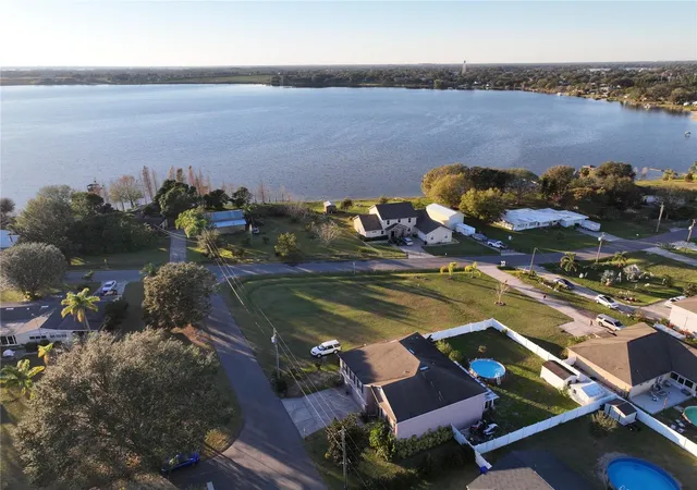 1st image of 959 Thomas Rd, Eagle Lake, FL 33839 | MLS# O6393885