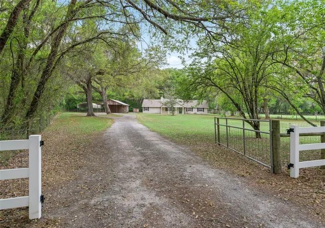 1st image of 8234 S Us 301, Bushnell, FL 33513 | MLS# G5110149