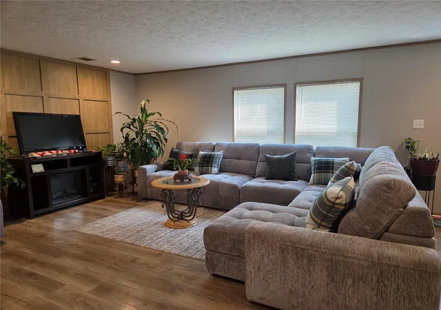 3rd image of 5211 Turtle Dove Trl, Lakeland, FL 33810 | MLS# TB8490831