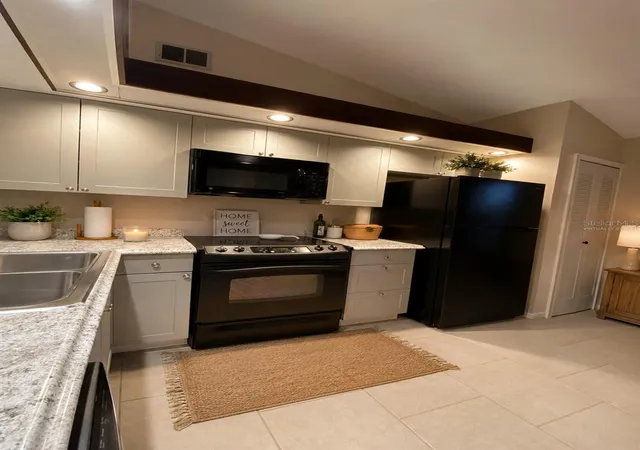 image of 3118 S Semoran Blvd #N8, Orlando, FL 32822 | MLS# S5146561
