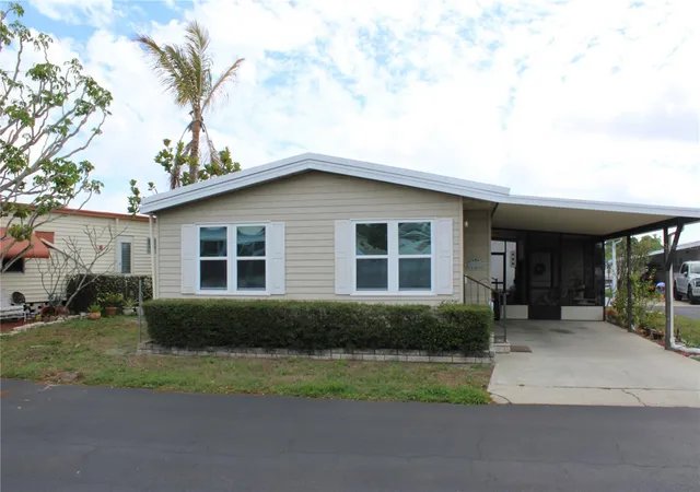 Photo 1 of Manufactured home for sale at 6807 Mount Pleasant Rd Ne #51, Saint Petersburg, FL 33702 | MLS# G5110153 | Listing updated on 2026-05-11